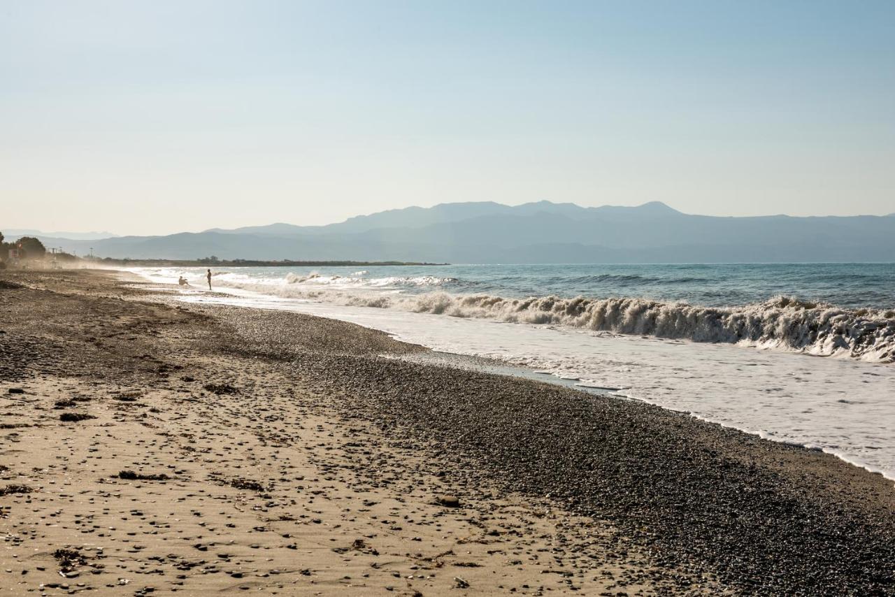 Gt Beach Máleme Luaran gambar